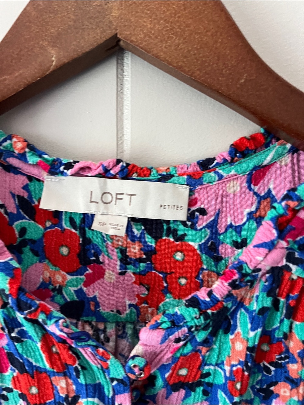 LOFT Pink Floral Ruffle Cap-Sleeve Blouse - Picture 3 of 7